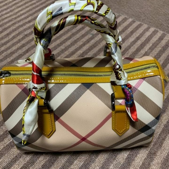 Burberry Mustard Boston Bag - Picture 12 of 14